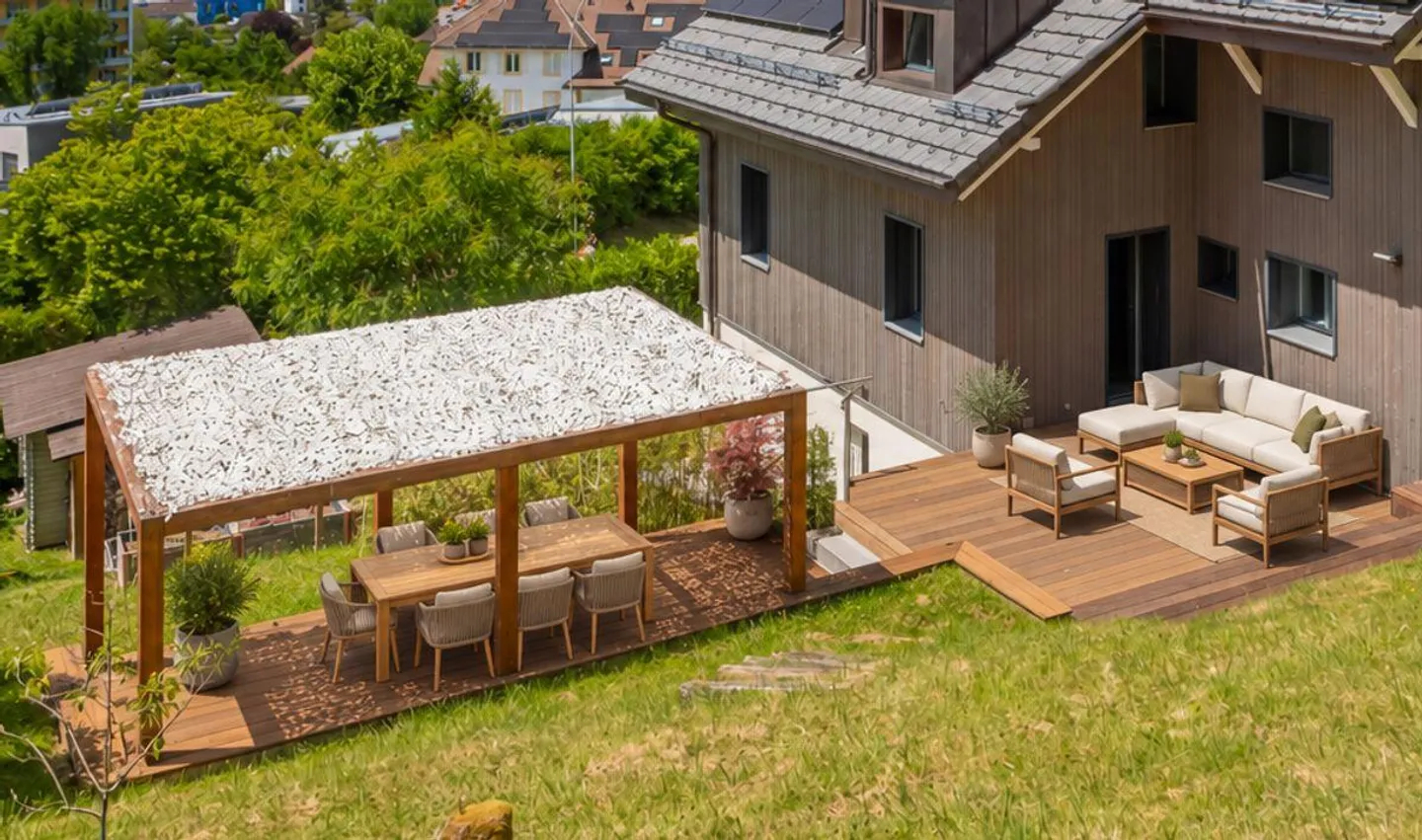 Elegant family property with unobstructed view of the Jura - Photo 9 of 9