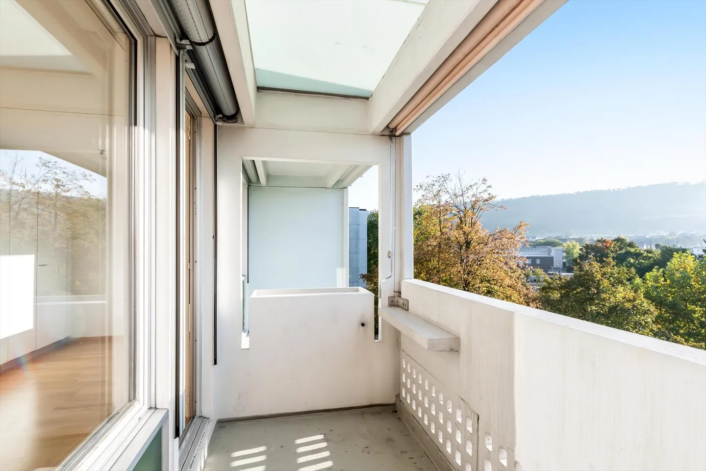 Living in a central location - Photo 10 of 11