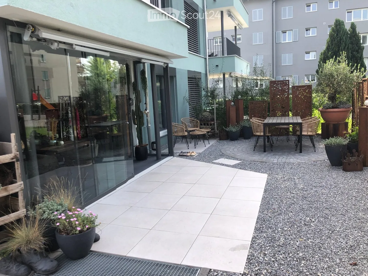 Appartement de 3 pièces avec véranda et jardin - Photo 1 sur 5