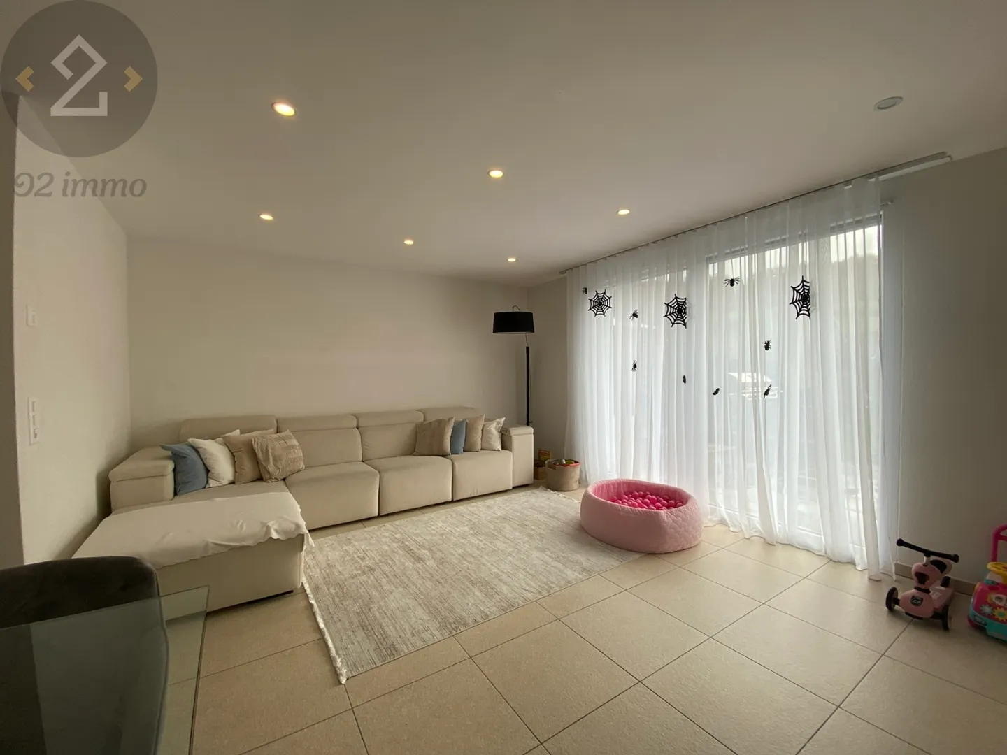 Semi-Detached House 4.5 Rooms - Photo 2 of 10