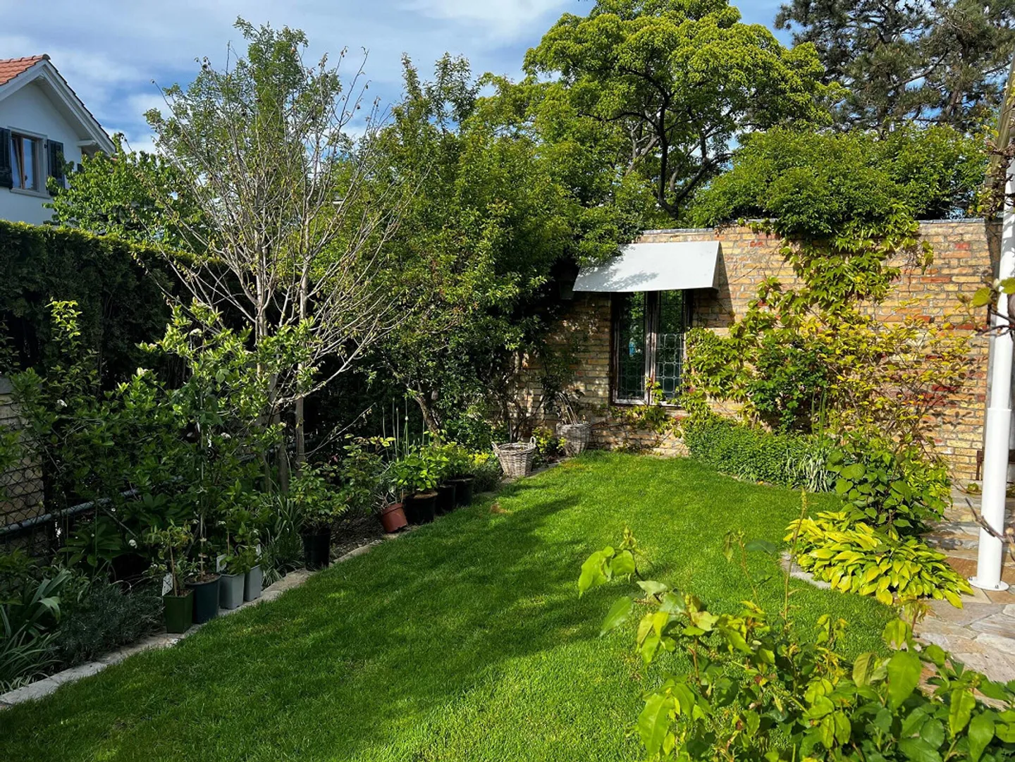 Stilvolles Zuhause mit Garten - Foto 16 von 18