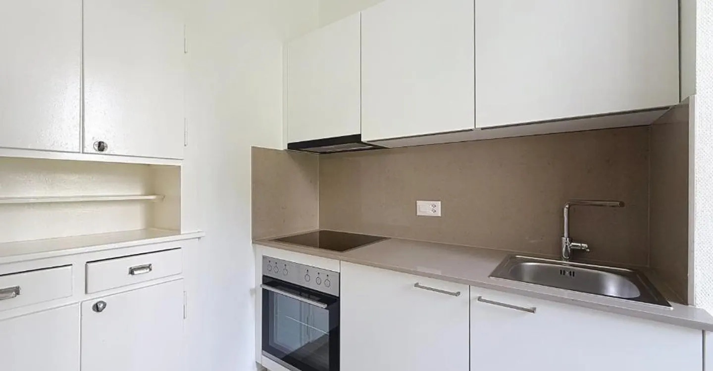 Beautiful 1-room apartment in downtown Lausanne - Photo 3 of 4