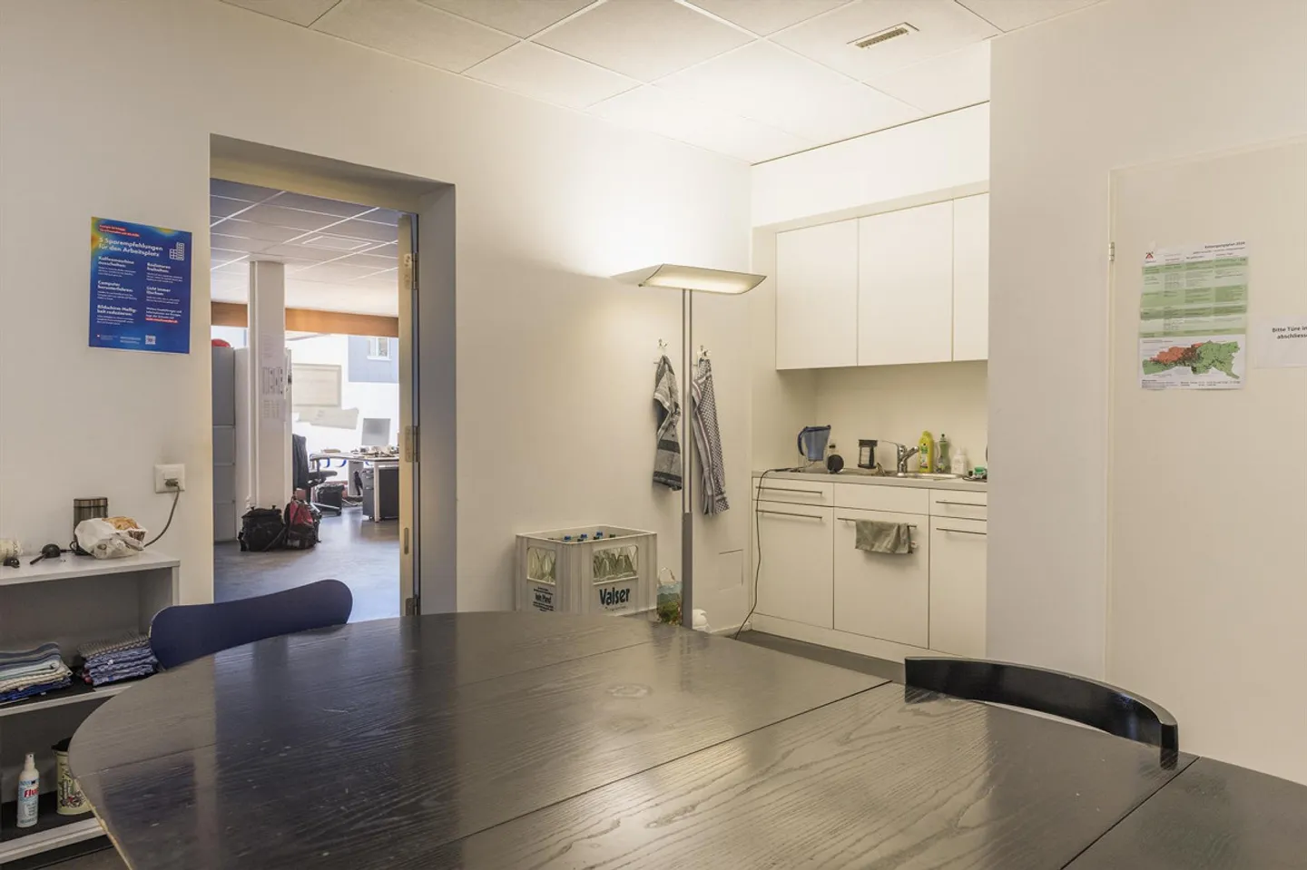 Espace commercial / Magasin sur une rue principale animée - Photo 4 sur 5