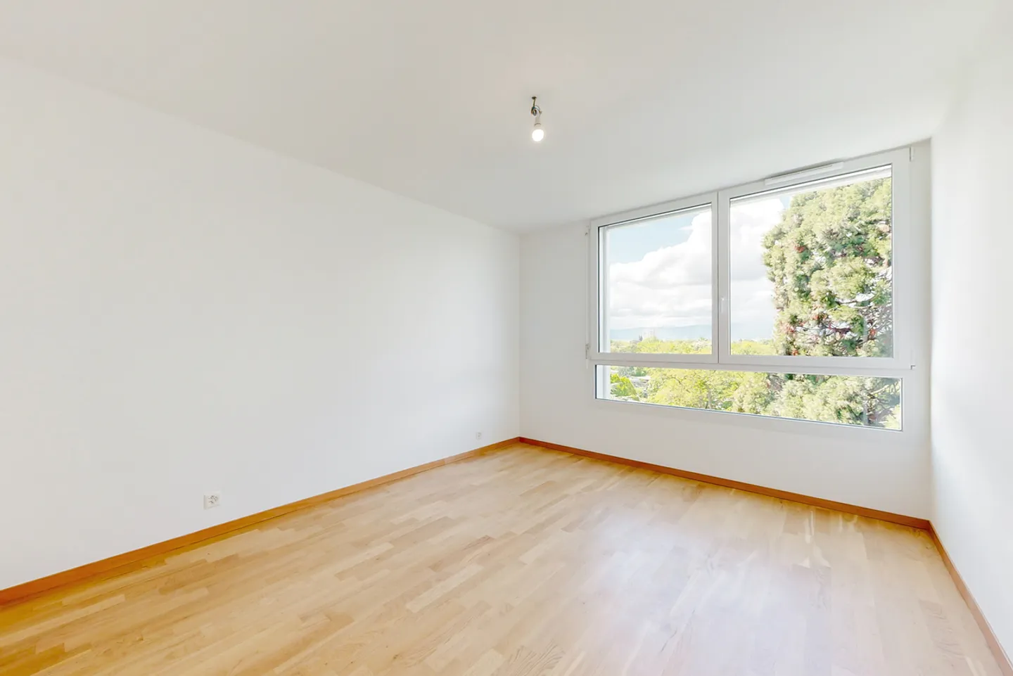 Appartement Moderne dans un Cadre Verdoyant - Photo 7 sur 8