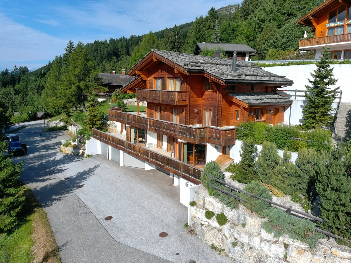 GROßARTIGES CHALET MIT 10 ZIMMERN IN ANZERE - GROßARTIGE AUSBLICK - Foto 1 von 26
