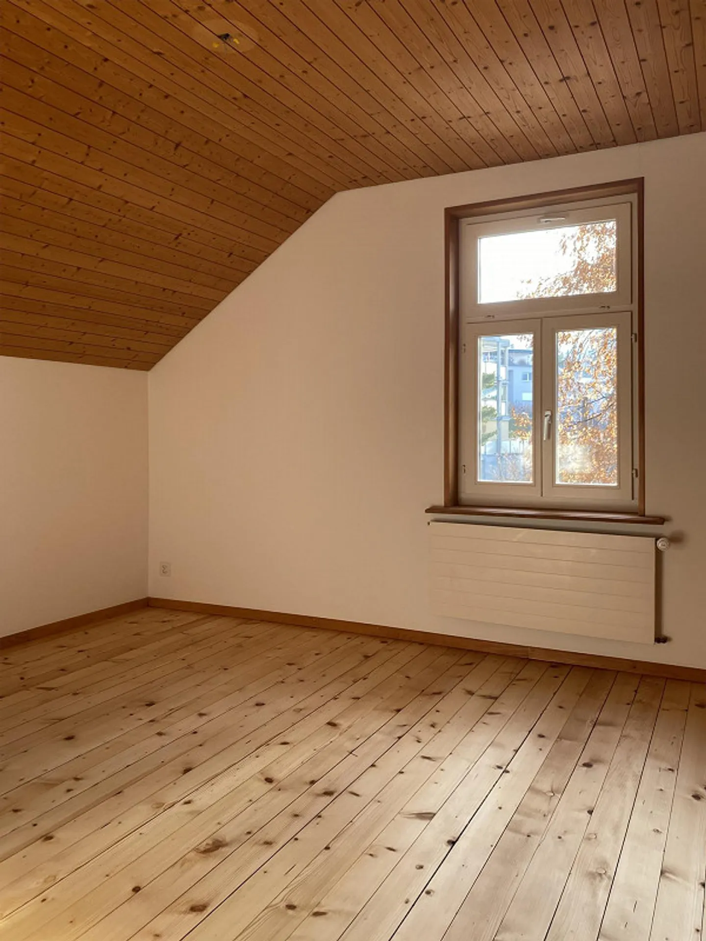 appartement sous les combles récemment rénové dans le vert - Photo 8 sur 11