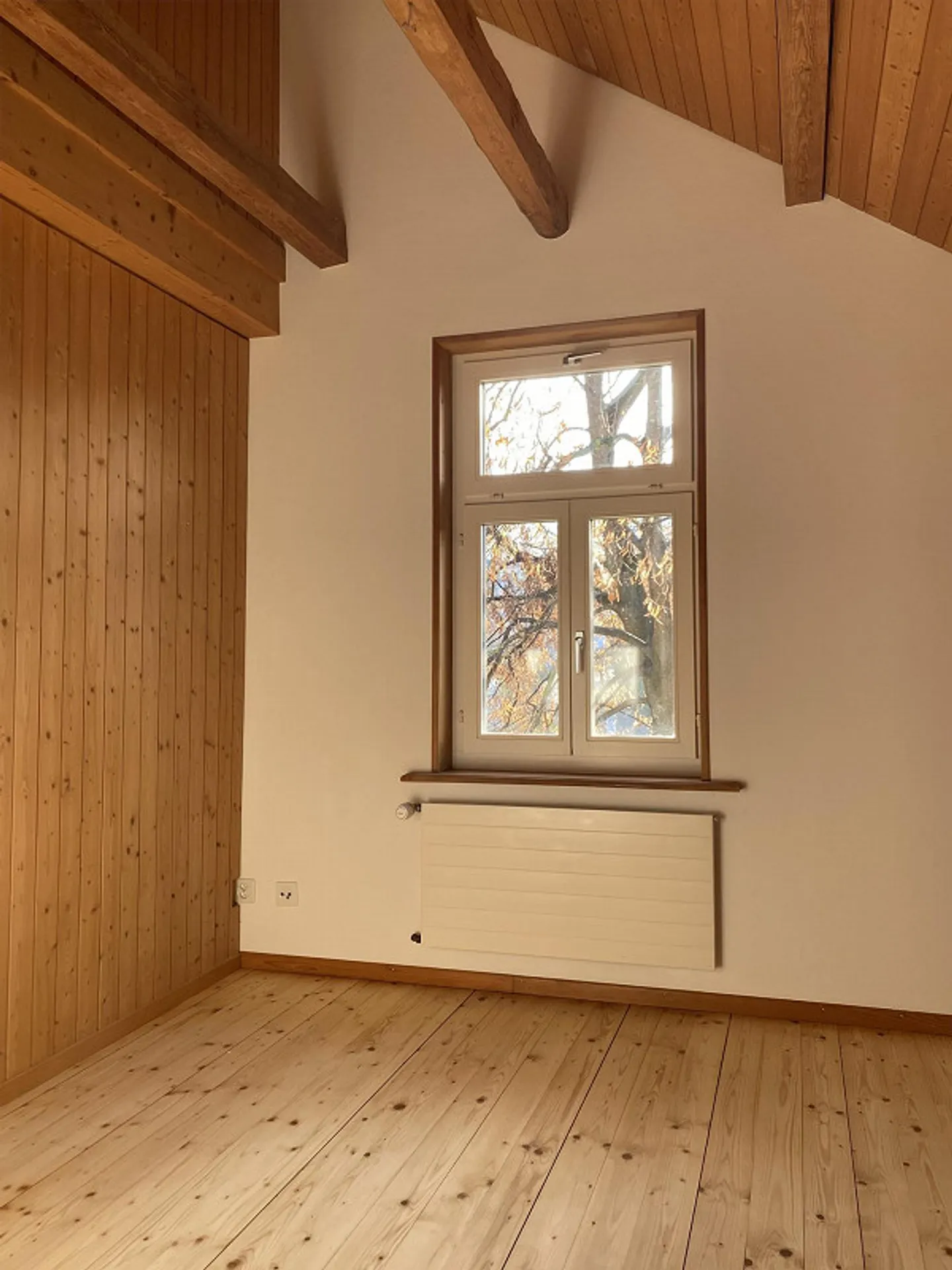 appartement sous les combles récemment rénové dans le vert - Photo 9 sur 11