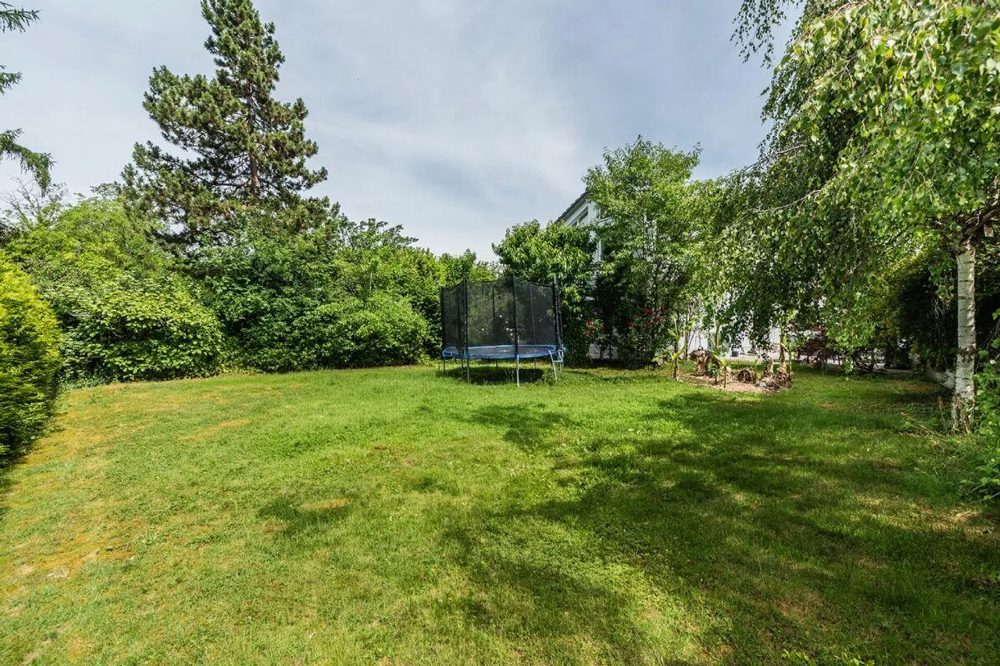 Geräumiges Familienhaus mit Garten - Foto 12 von 15