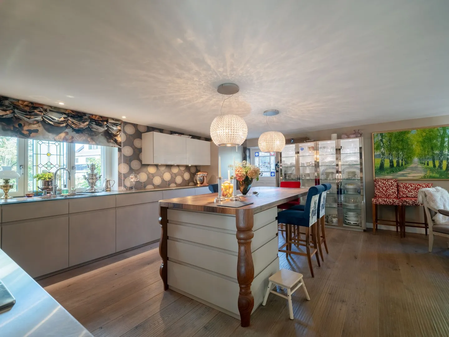 Space and Privacy Wonder with Special Style - Photo 3 of 13