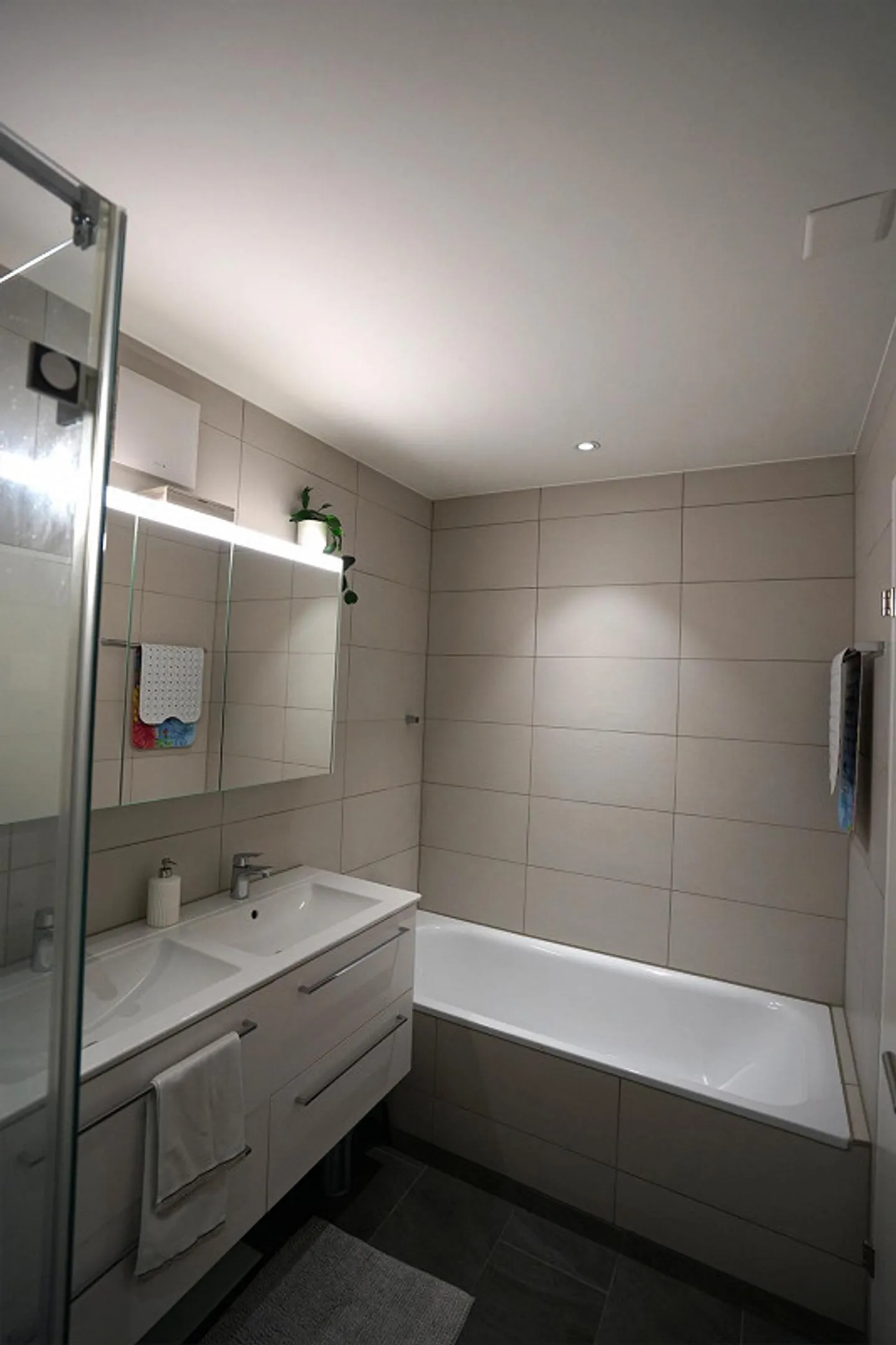 Moderno appartamento con giardino di 3,5 stanze - Foto 9 di 12