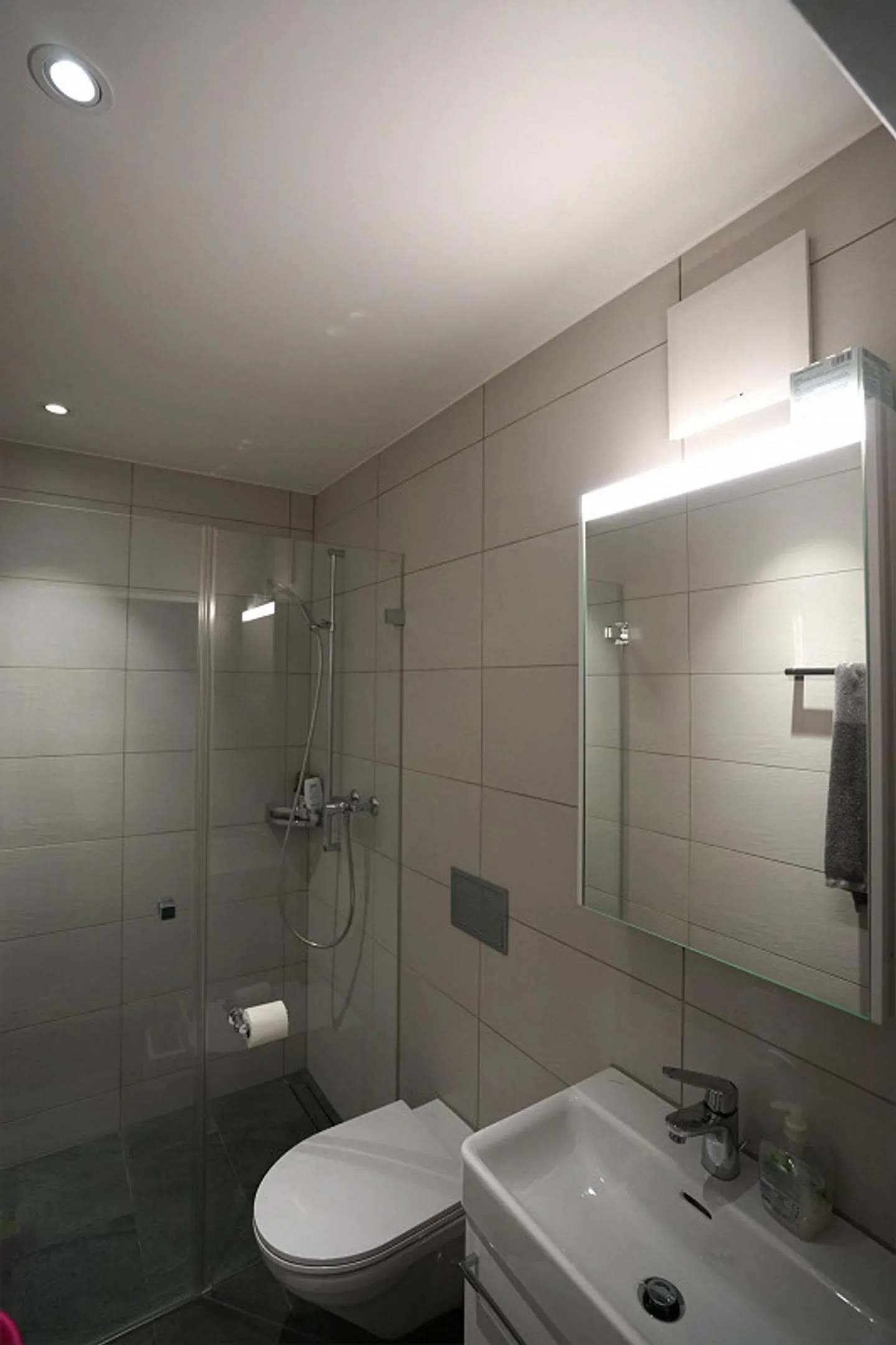 Moderno appartamento con giardino di 3,5 stanze - Foto 11 di 12