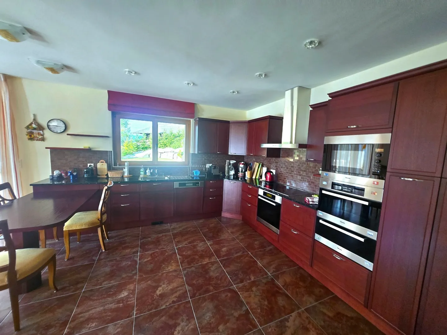 GROßARTIGES CHALET MIT 10 ZIMMERN IN ANZERE - GROßARTIGE AUSBLICK - Foto 12 von 26