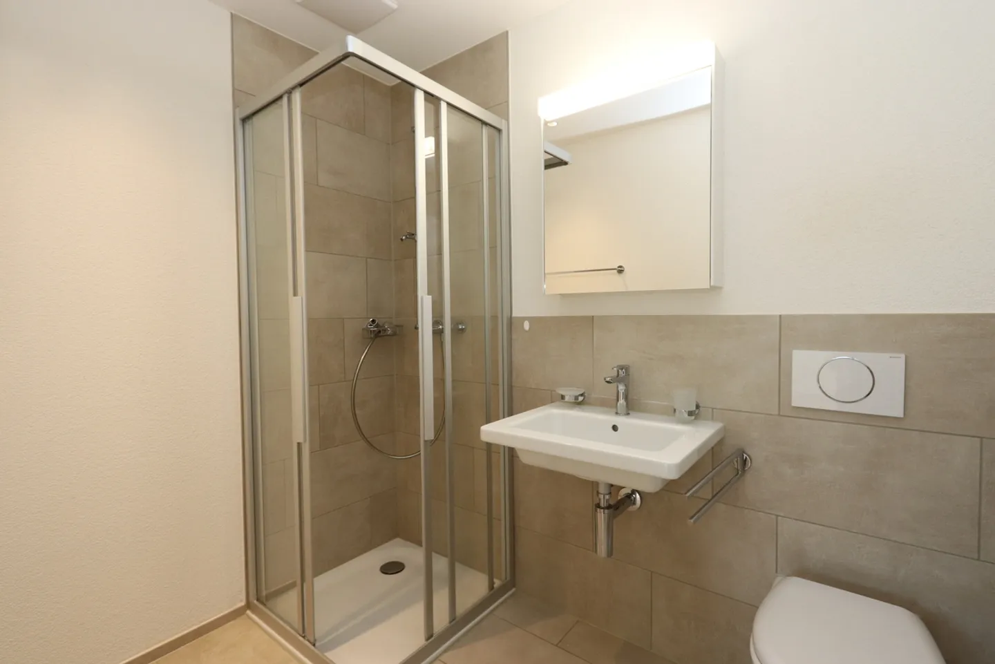 Attractive 4.5 Room Apartment in Prime Location - Photo 7 of 11