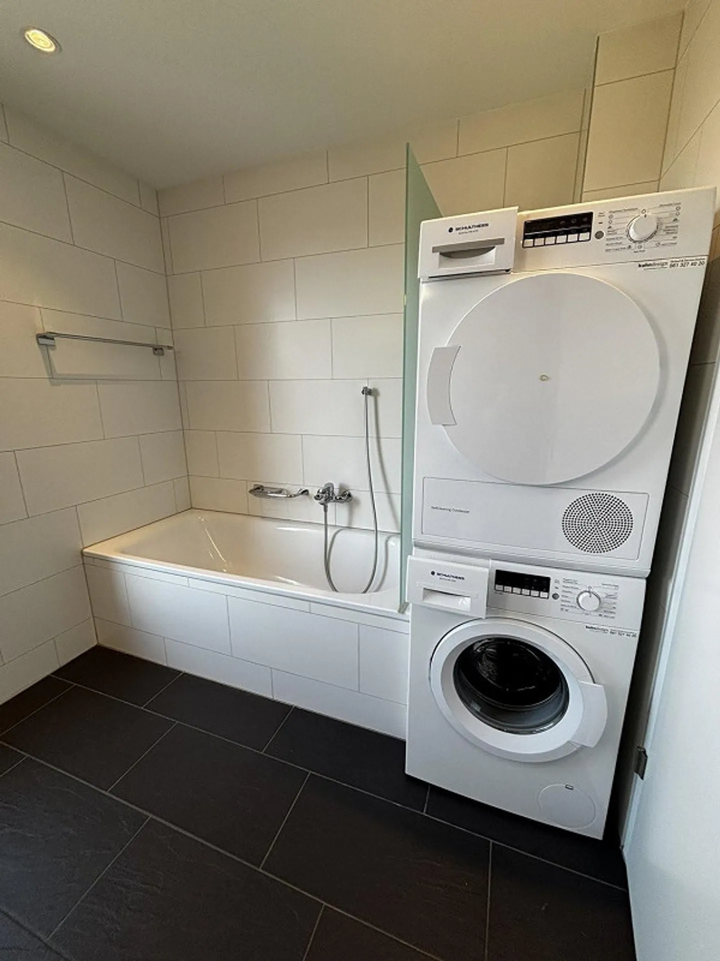Moderne 4.5-Zimmerwohnung im Dorfkern in Arisdorf zu vermieten - Foto 8 von 13
