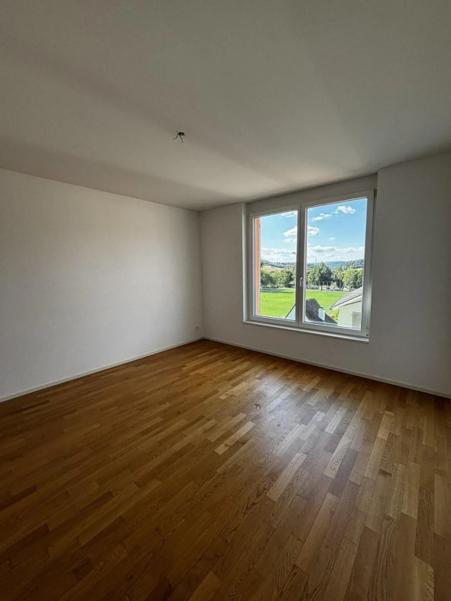 Moderne 4.5-Zimmerwohnung im Dorfkern in Arisdorf zu vermieten - Foto 9 von 13