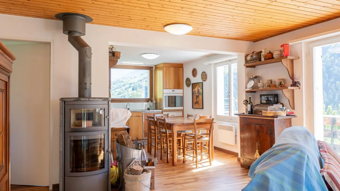 Chalet mit drei Wohnungen - Foto 6 von 40