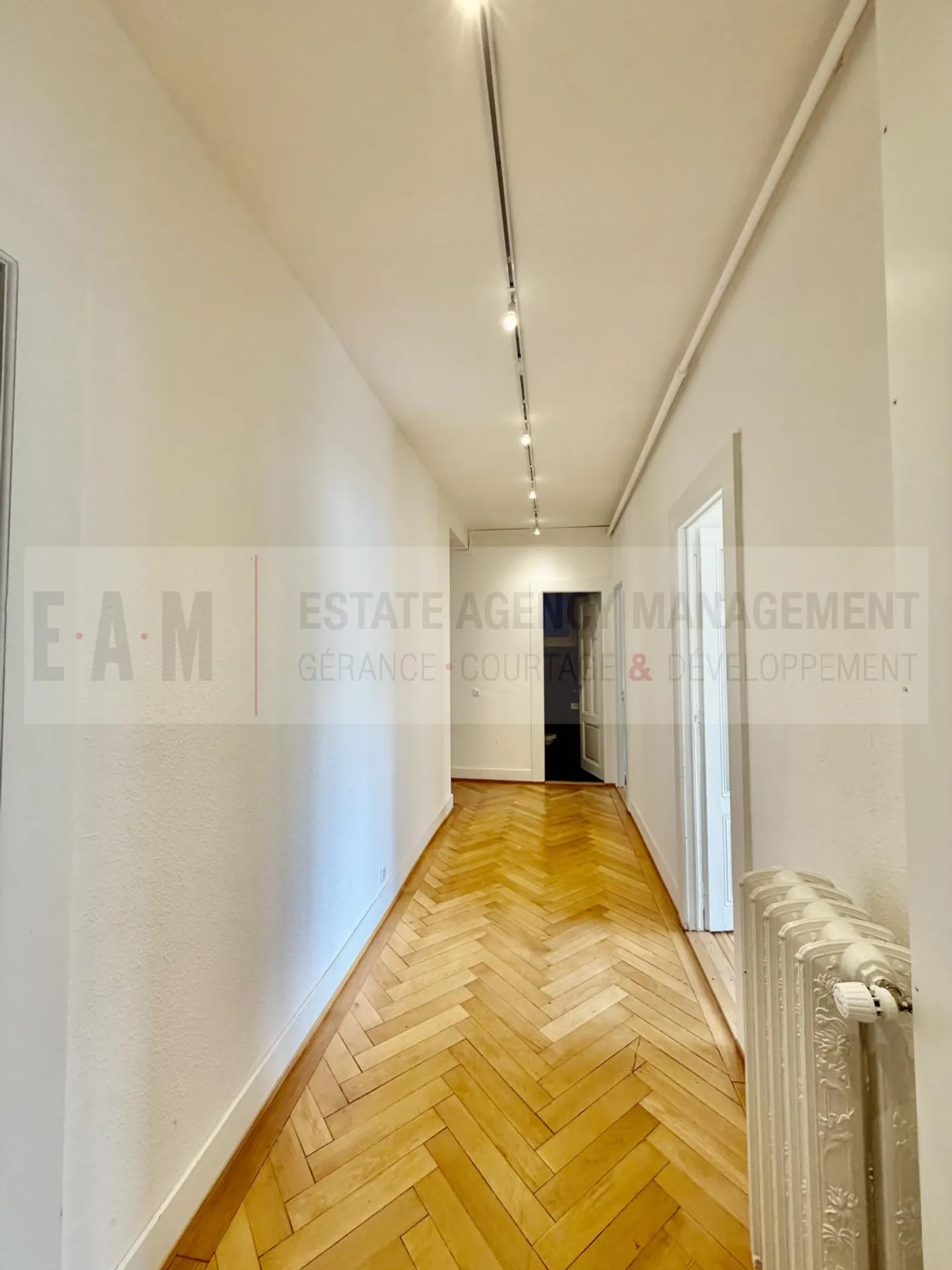 Charmante 6P Wohnung in Genf - Foto 4 von 9