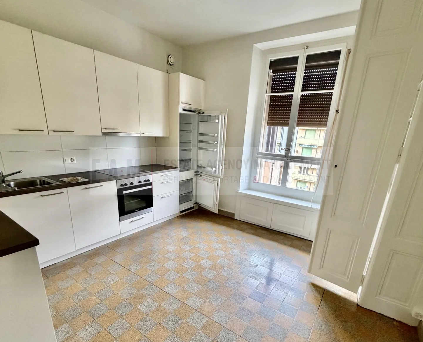 Charmante 6P Wohnung in Genf - Foto 5 von 9