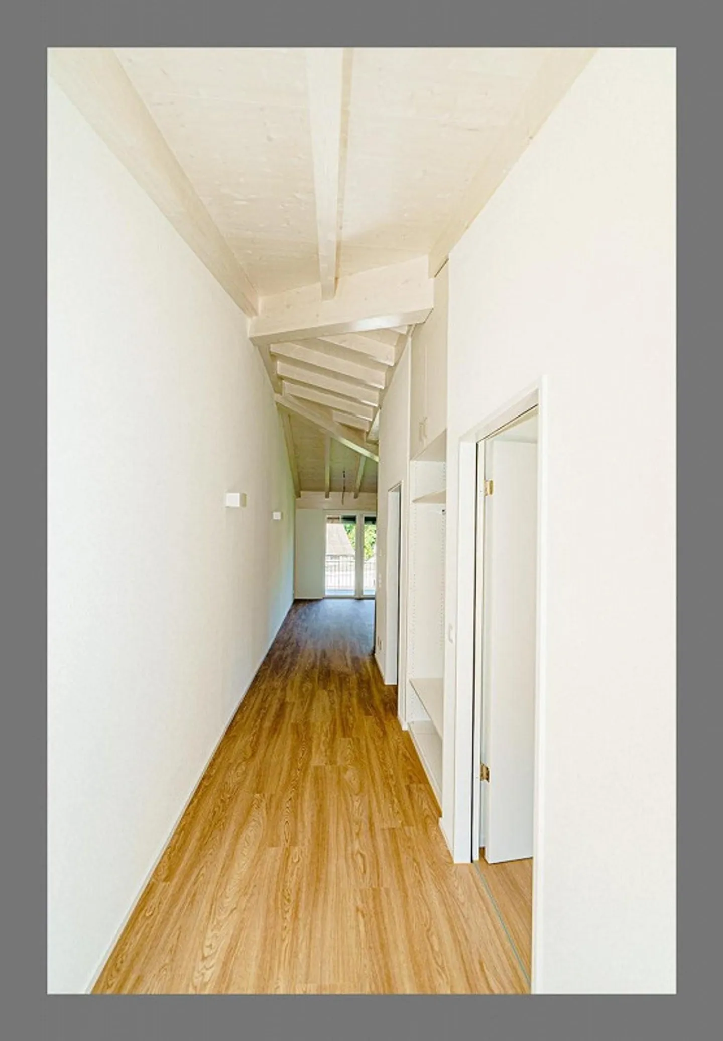 Modern 2.5-room apartment for rent in Hölstein - Photo 2 of 7