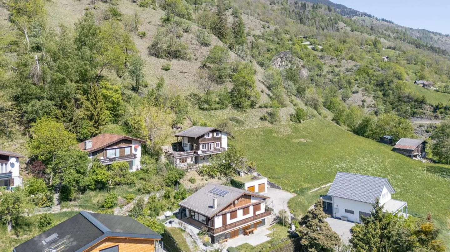 Chalet mit drei Wohnungen - Foto 38 von 40