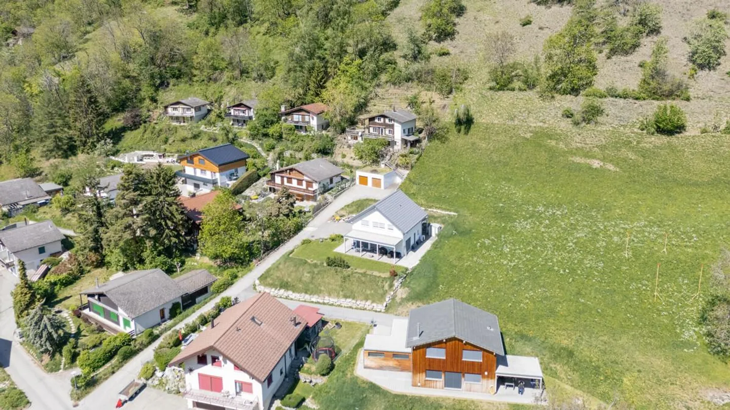 Chalet mit drei Wohnungen - Foto 39 von 40