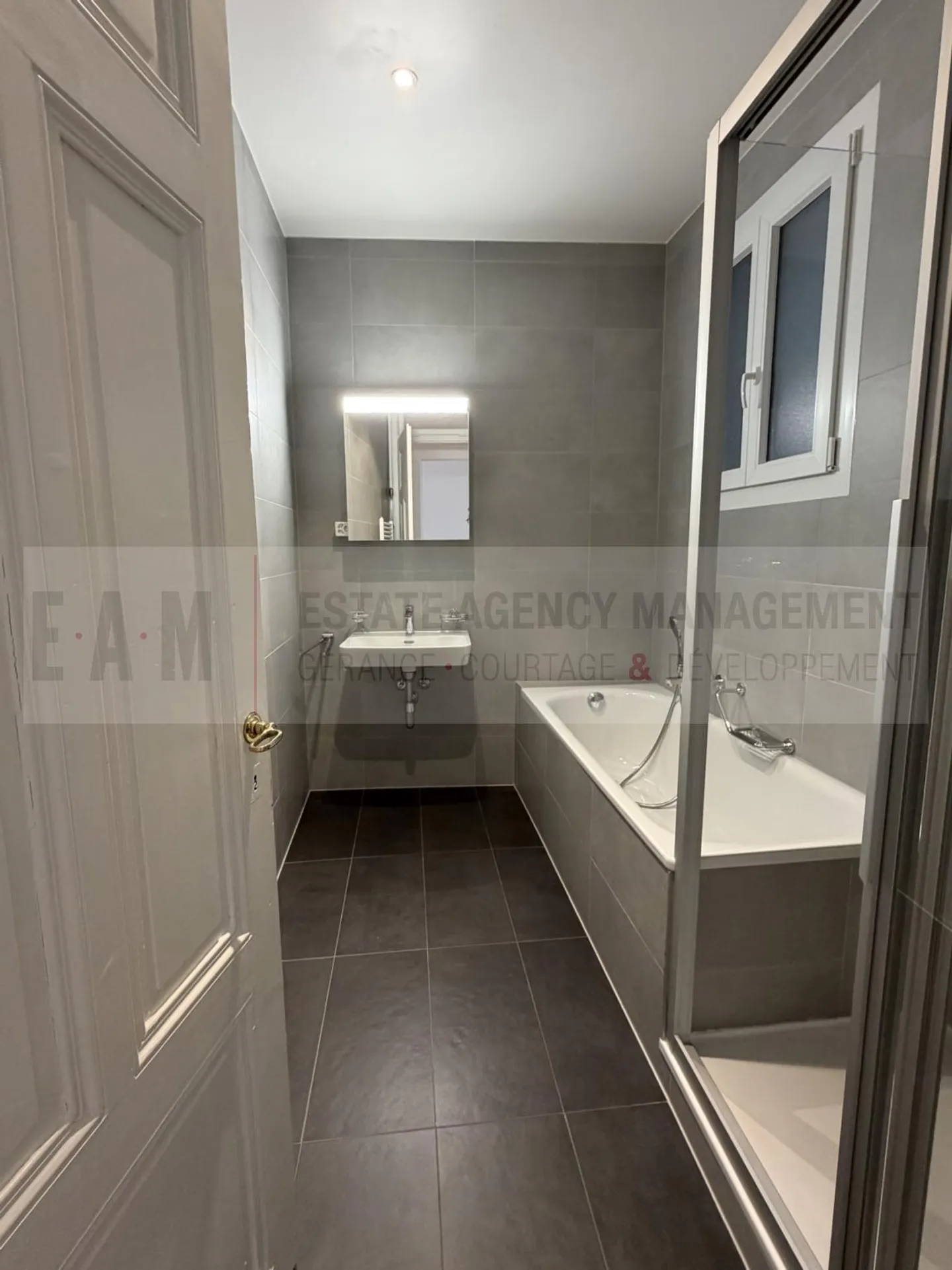 Charmante 6P Wohnung in Genf - Foto 7 von 9