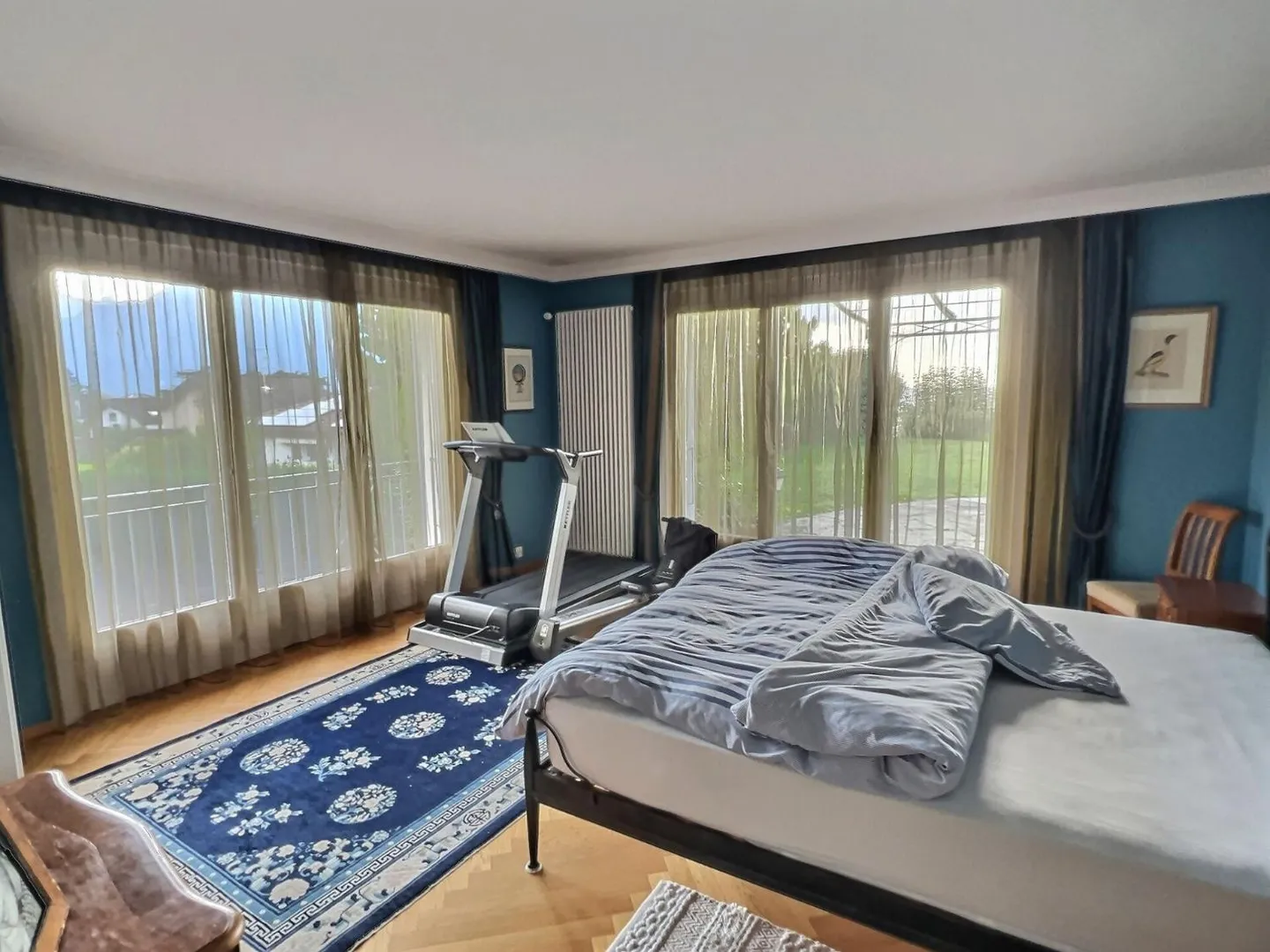 Elegante Villa in einem außergewöhnlichen Viertel, mit Blick auf den See - Foto 13 von 13