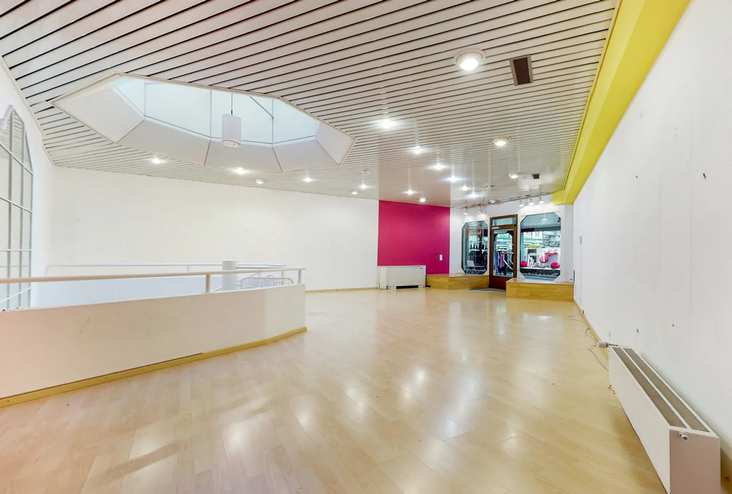 Kommerzielle Arkade im Stadtzentrum - Foto 5 von 8