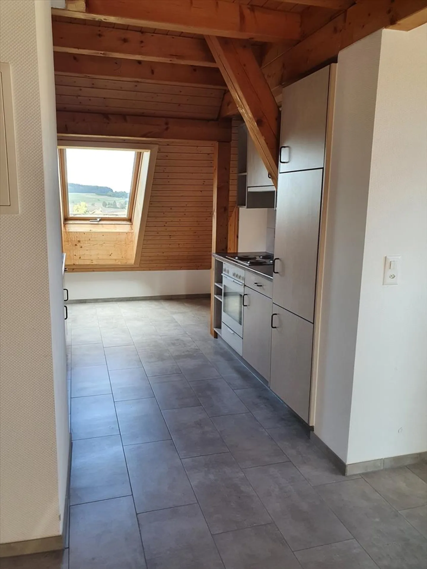 Charmantes 2.5-Zimmer-Wohnung in Thierrens mit authentischem Charme - Foto 4 di 11