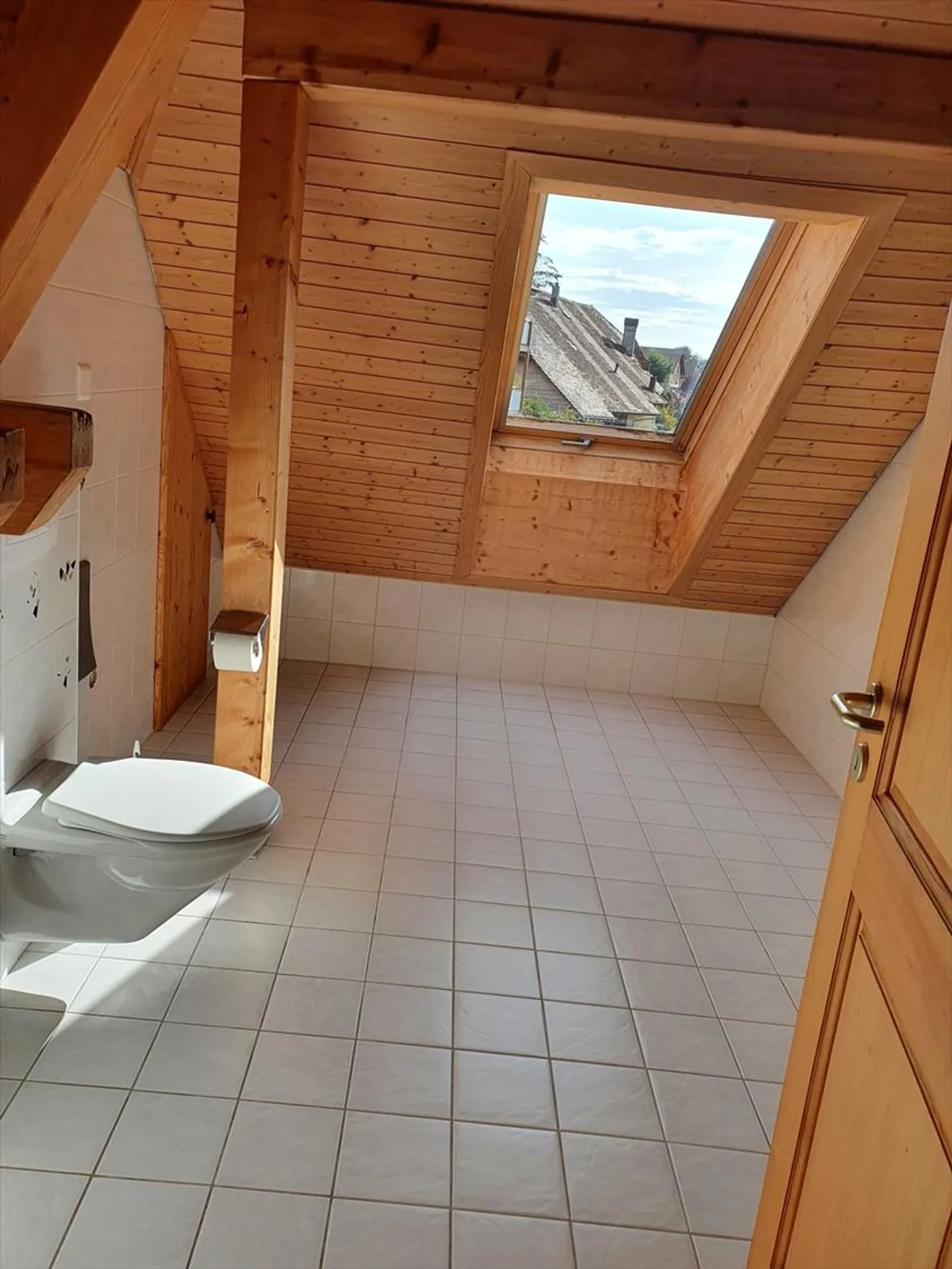 Charmantes 2.5-Zimmer-Wohnung in Thierrens mit authentischem Charme - Foto 8 di 11