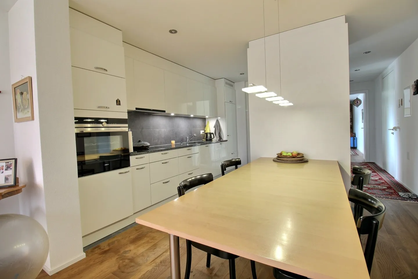 Charmante 2,5-Zimmer-Wohnung in Marly! - Foto 2 von 9