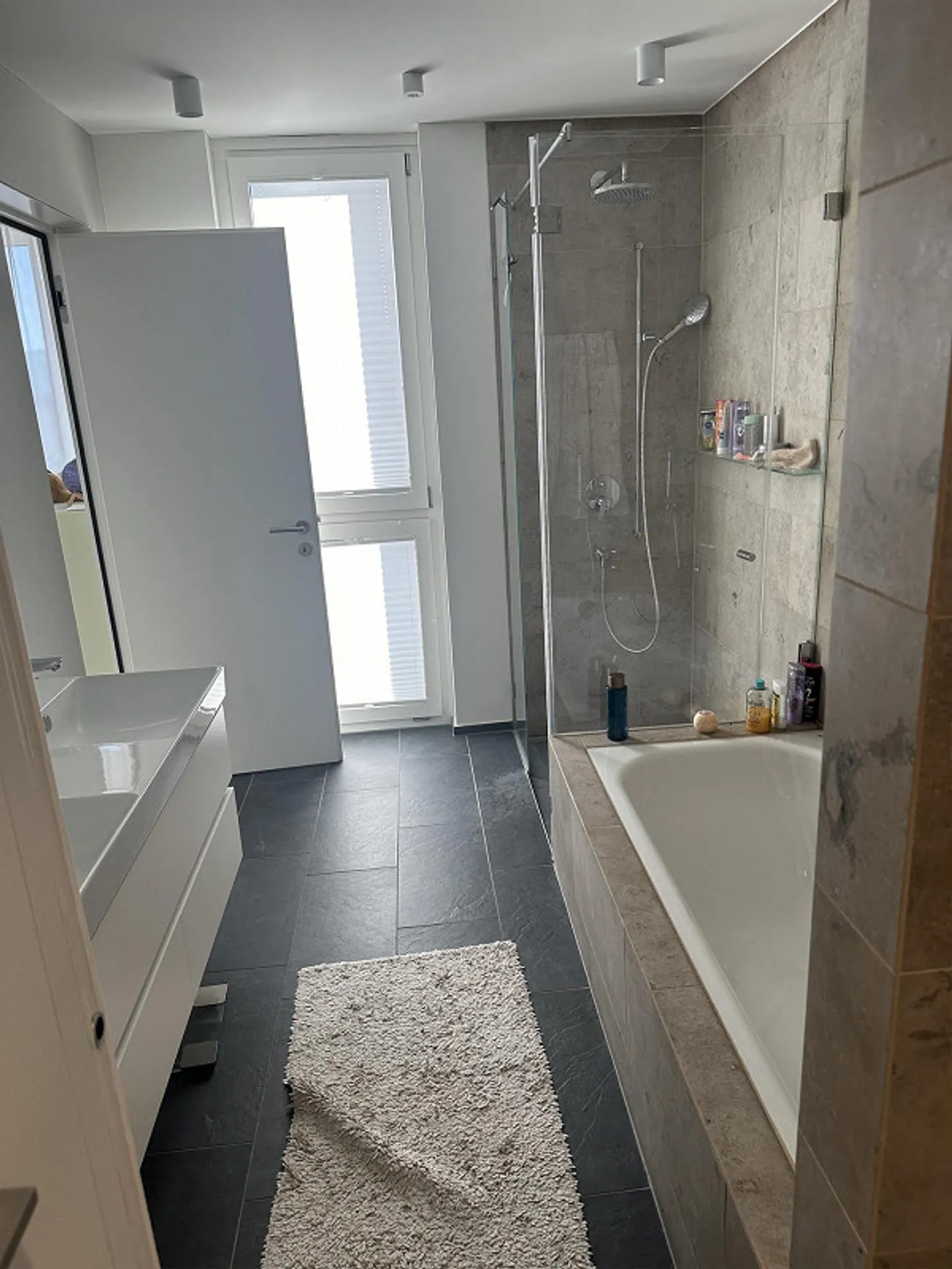 Dream apartment in the best location - Photo 13 of 16