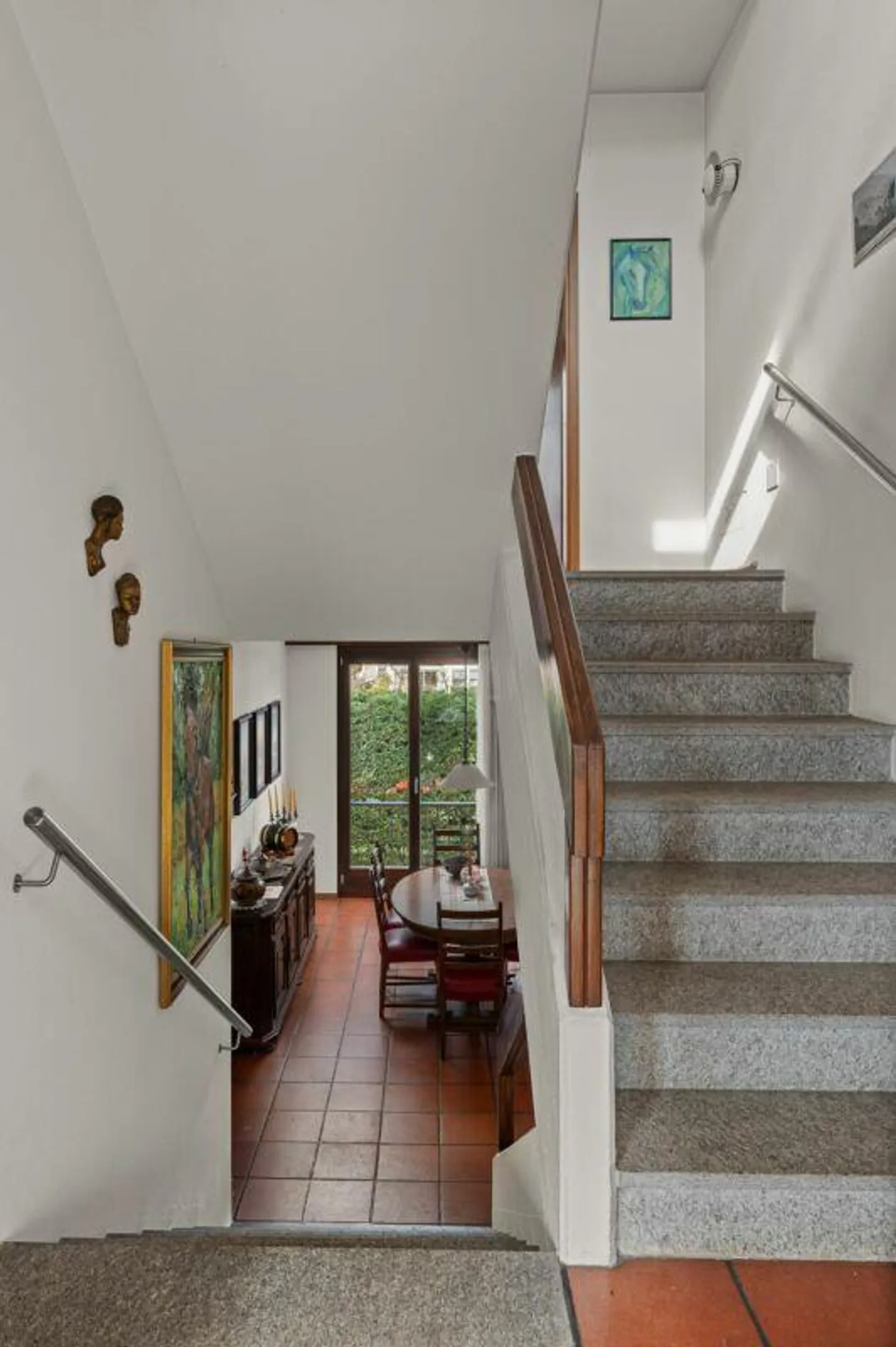 Maison dans un complexe de maisons mitoyennes avec vue dégagée - 5,5 pièces à Bellinzone - Photo 10 sur 11