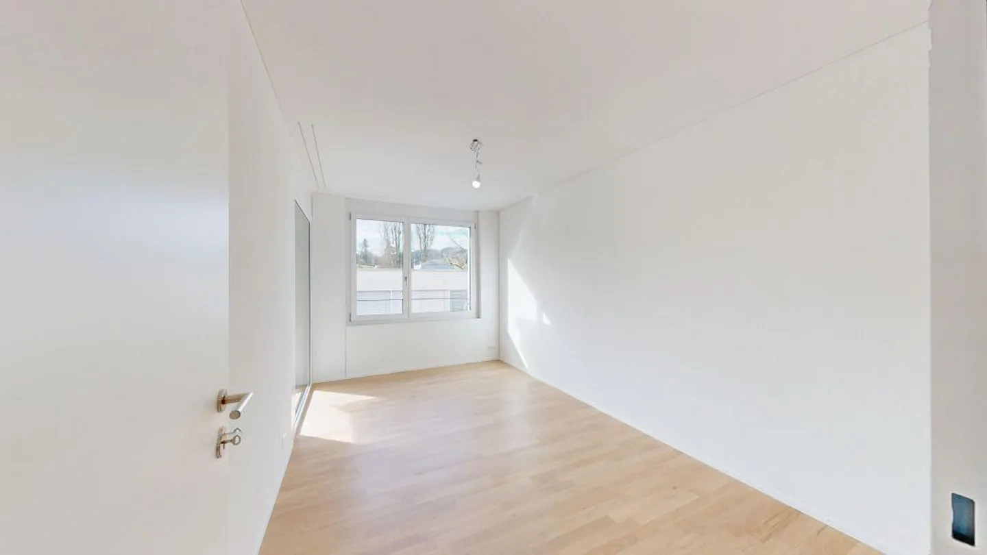 FIRST RENTAL | SPACIOUS | CENTRAL - Photo 10 of 10