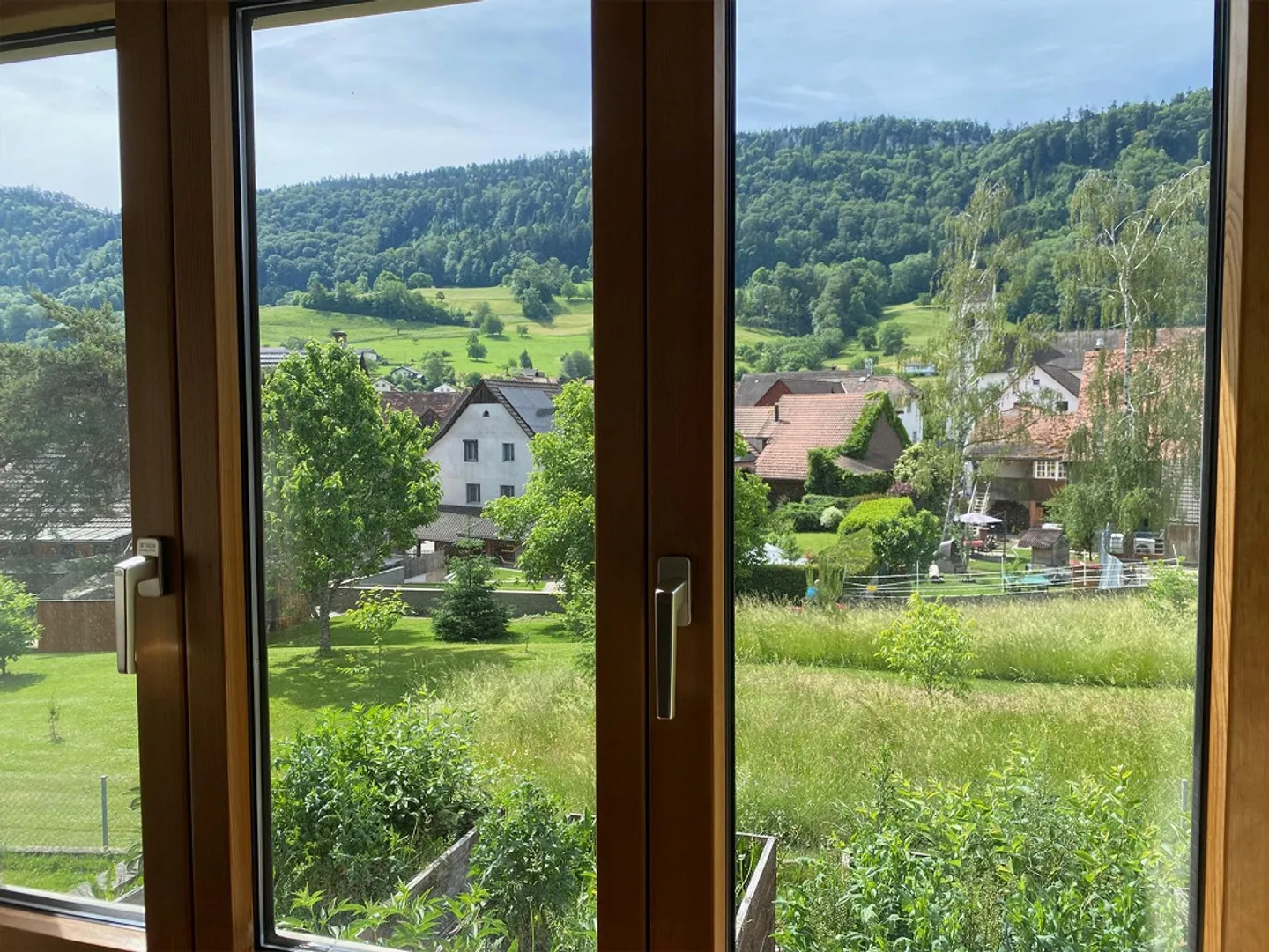 Well-maintained detached house on a south-facing slope in Grindel SO - Photo 2 of 19