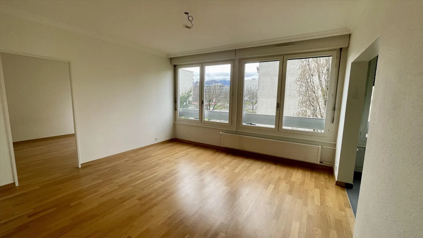 Charming Apartment in Feuillasse - Photo 2 of 9