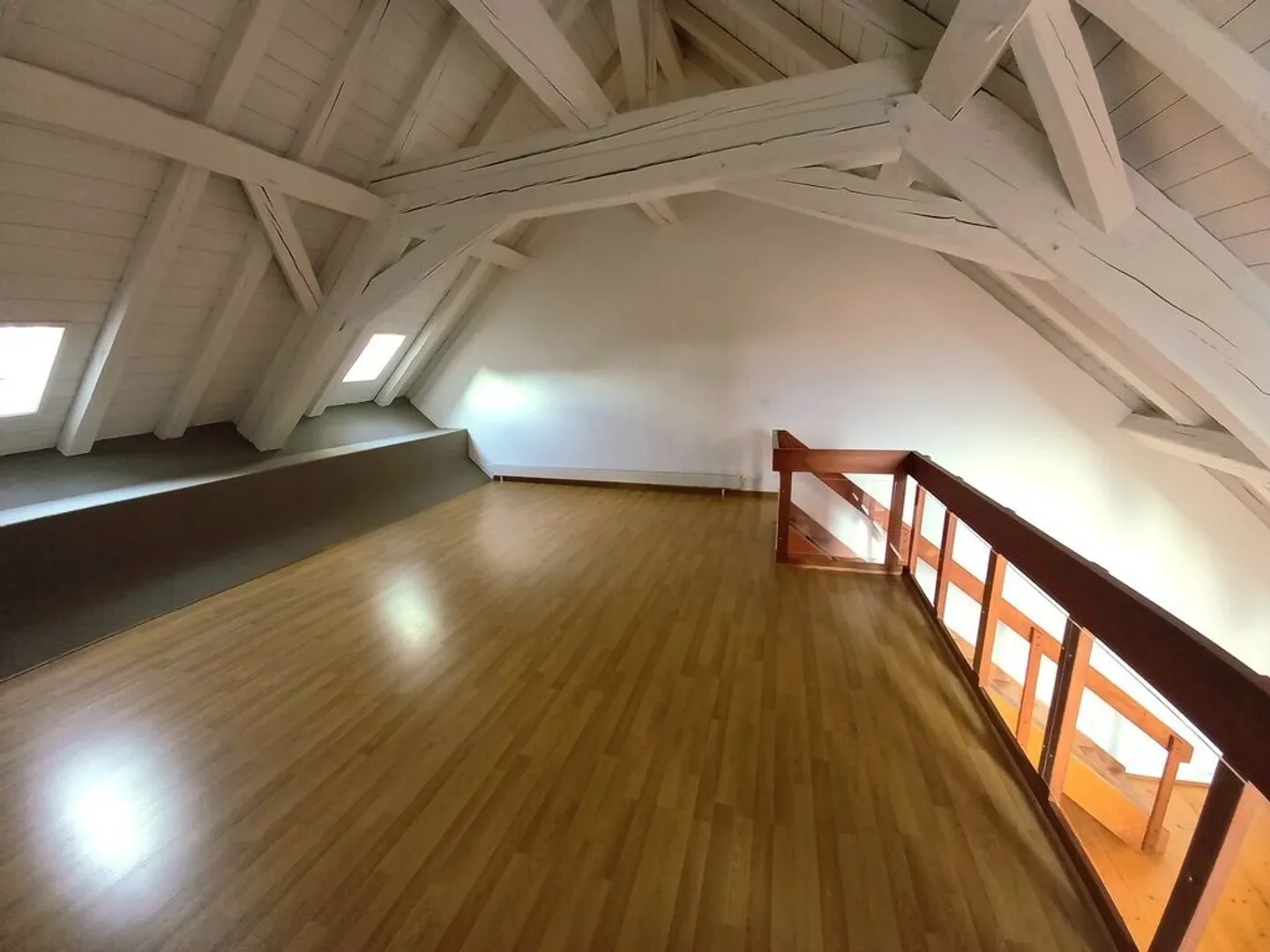 Charming 4.5-room duplex in the heart of the city - Photo 4 of 10