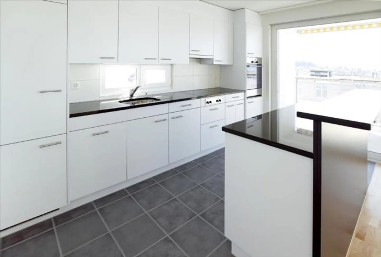 Neuwertige Wohnung an ruhiger Lage - Foto 3 von 8