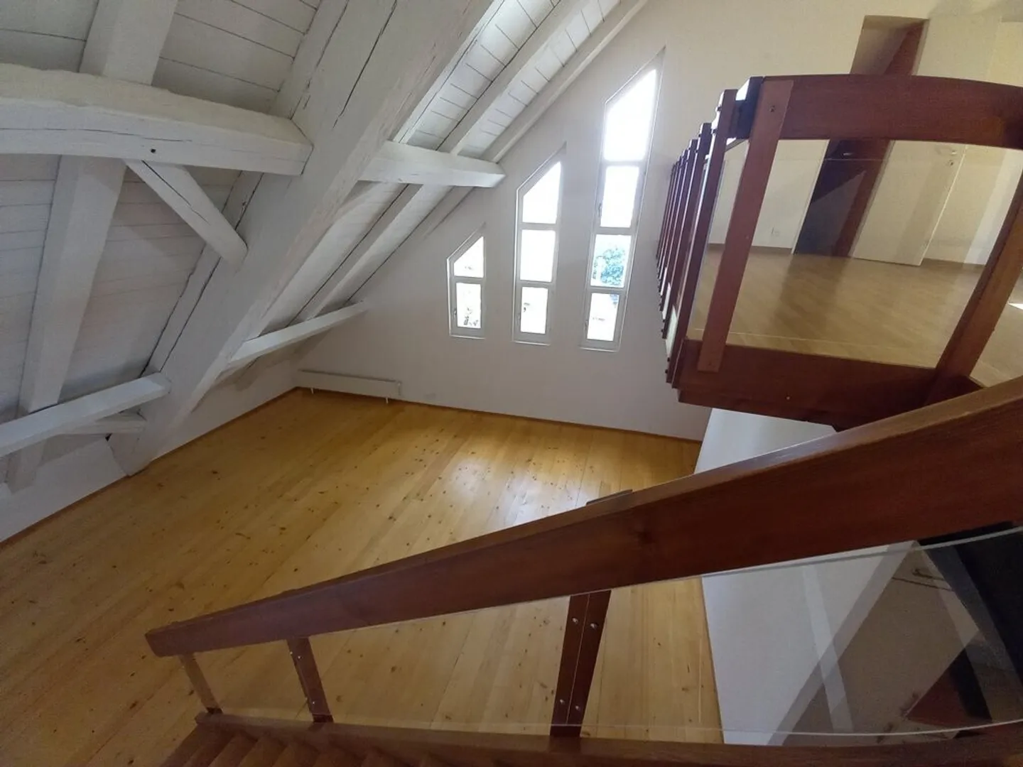 Charming 4.5-room duplex in the heart of the city - Photo 9 of 10