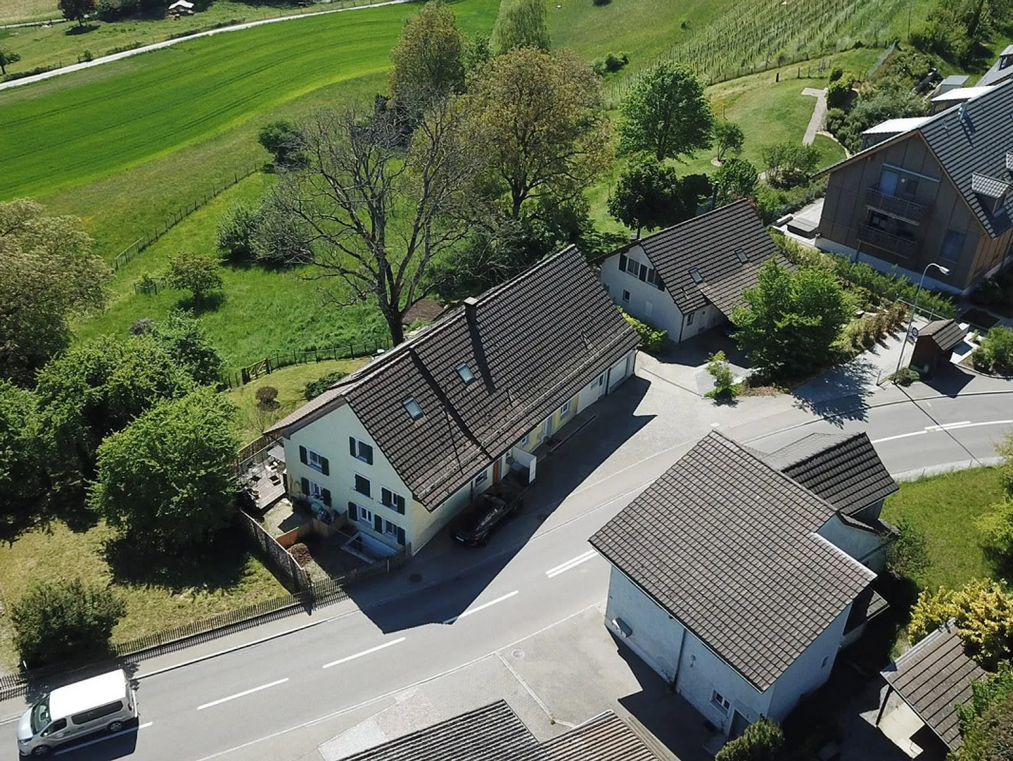 Old building in the town center – 5.5 rooms, south-facing, to be developed - Photo 5 of 9