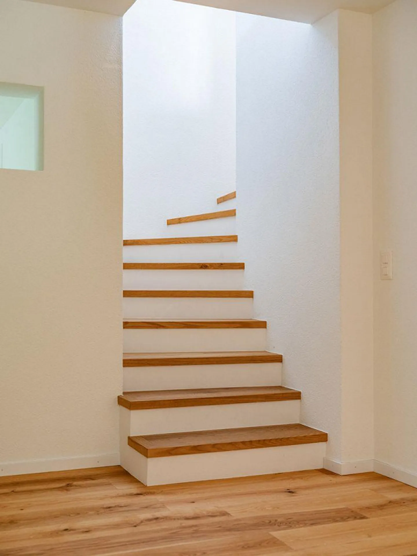Spacious Living in Äbnitpark Hilterfingen - Photo 9 of 13