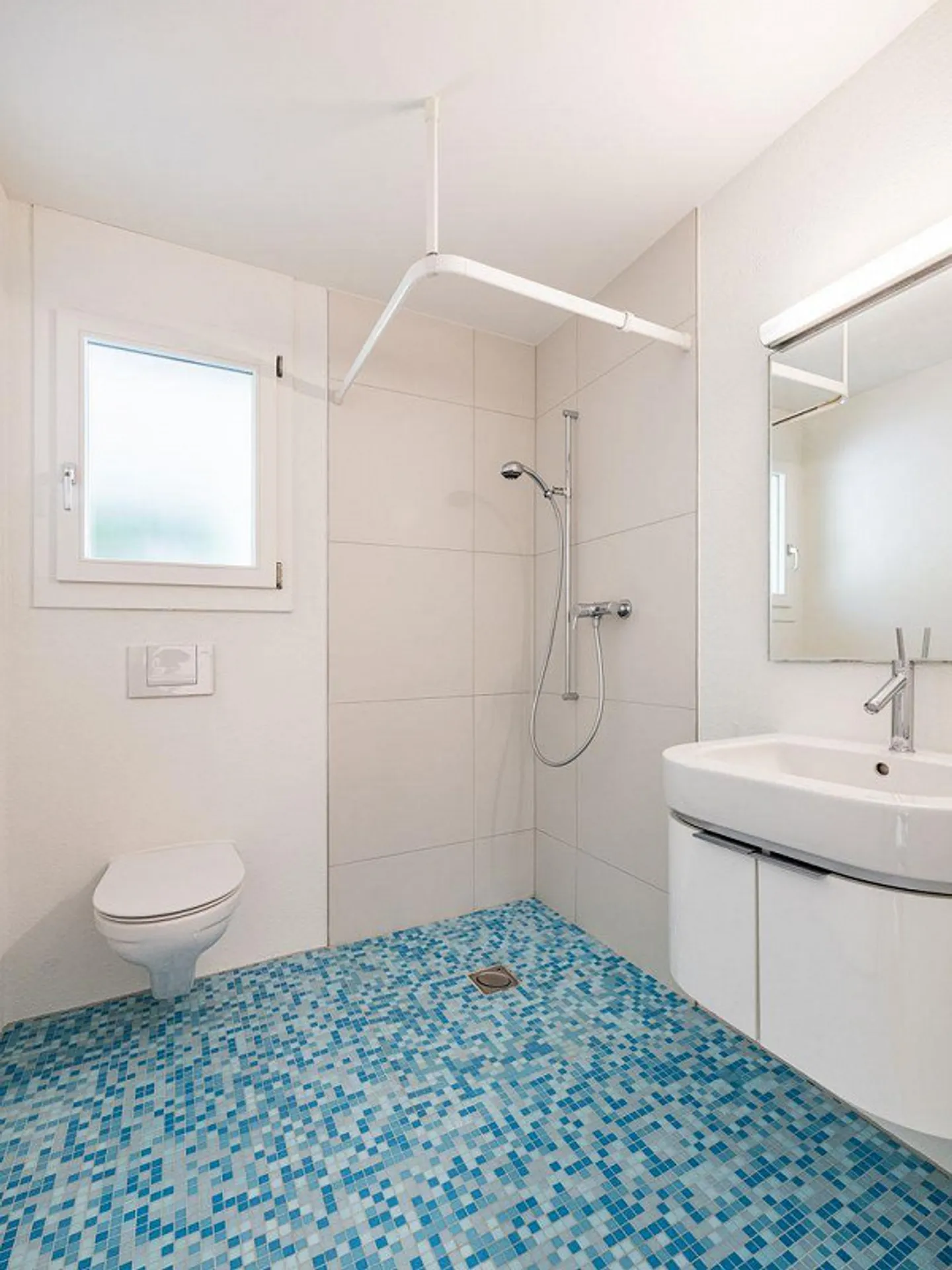 Spacious Living in Äbnitpark Hilterfingen - Photo 11 of 13