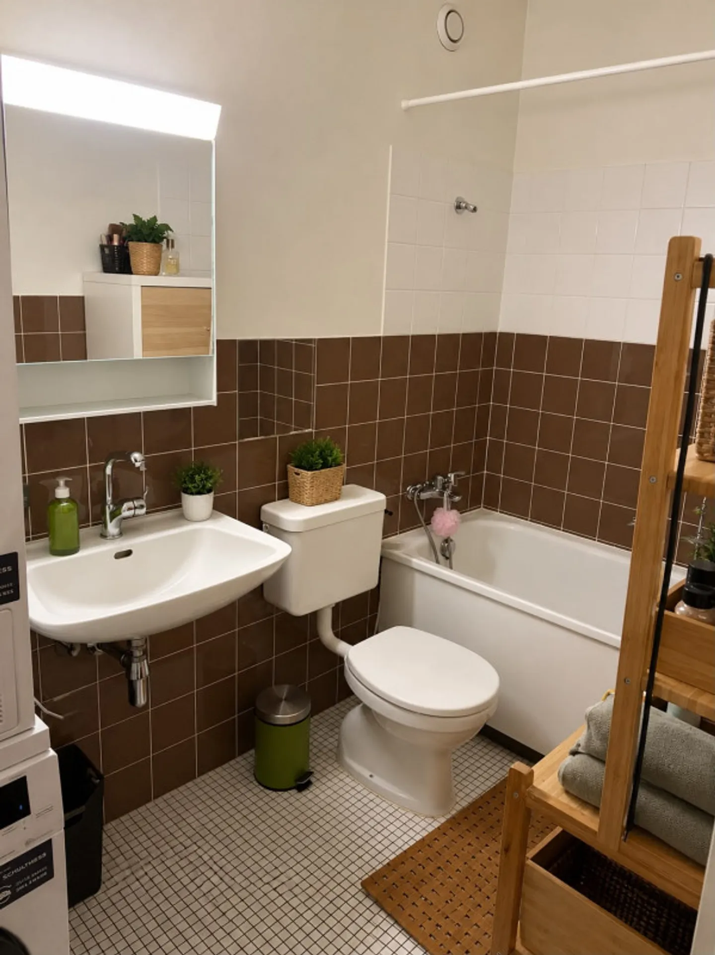 Takeover of the rental agreement 7 rooms 124 m² in Meyrin - Photo 9 of 12