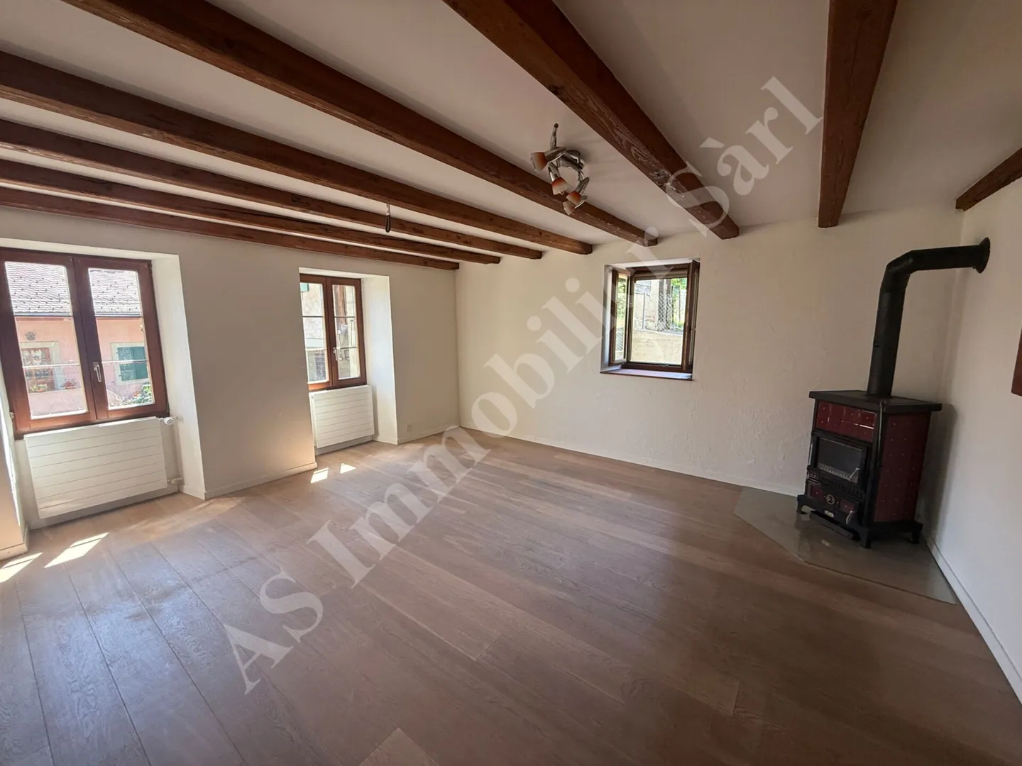 Lease takeover - 3.5 room duplex apartment with garden - Photo 2 of 9