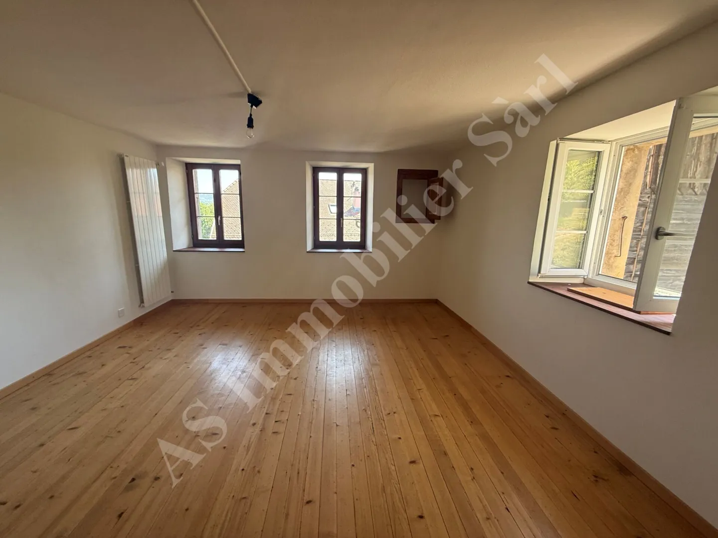 Lease takeover - 3.5 room duplex apartment with garden - Photo 7 of 9