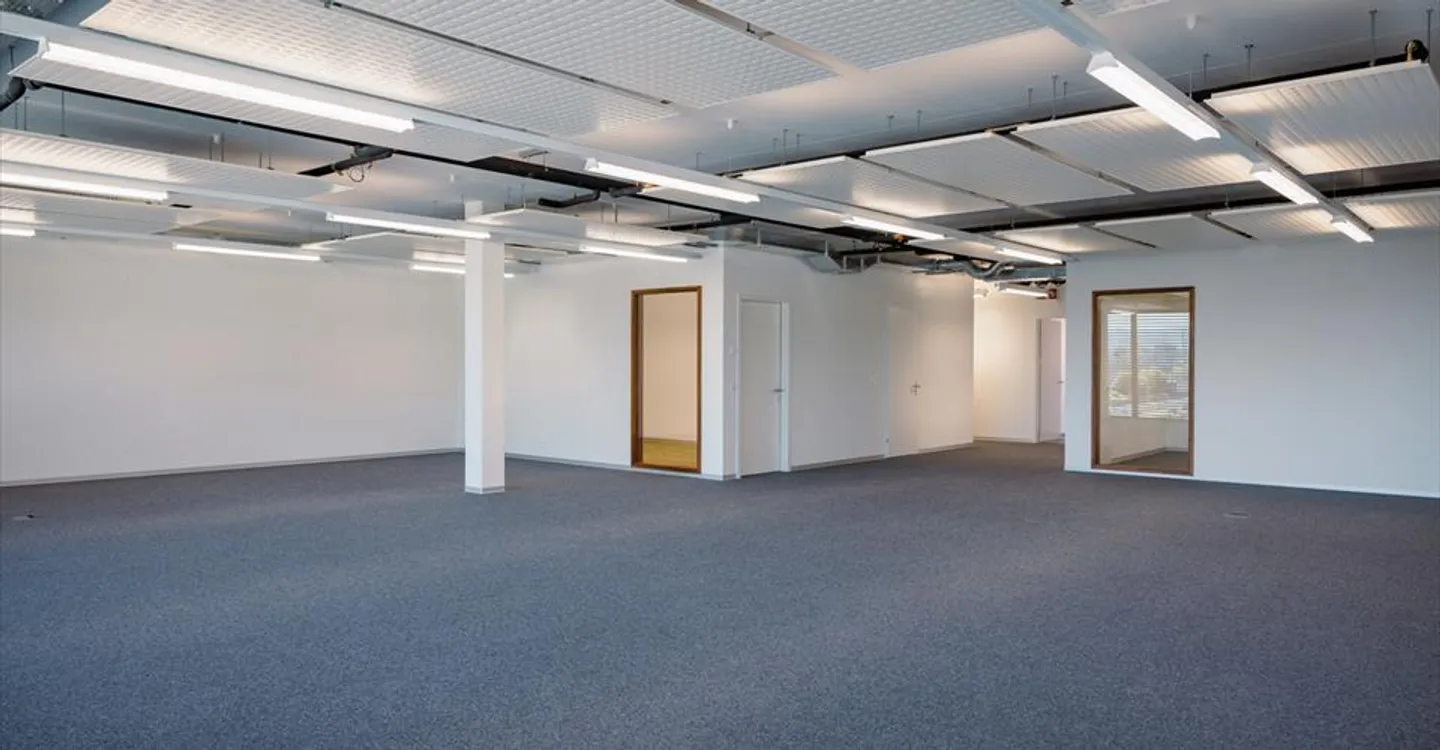 Modern Office Space in Lonay - Photo 2 of 5