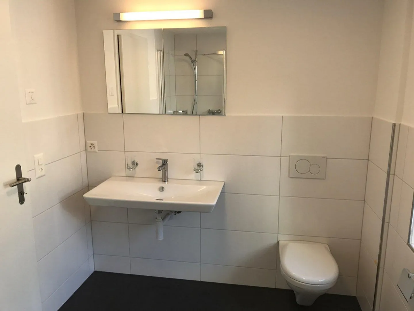 Appartamento moderno con area esterna coperta - Foto 11 di 13