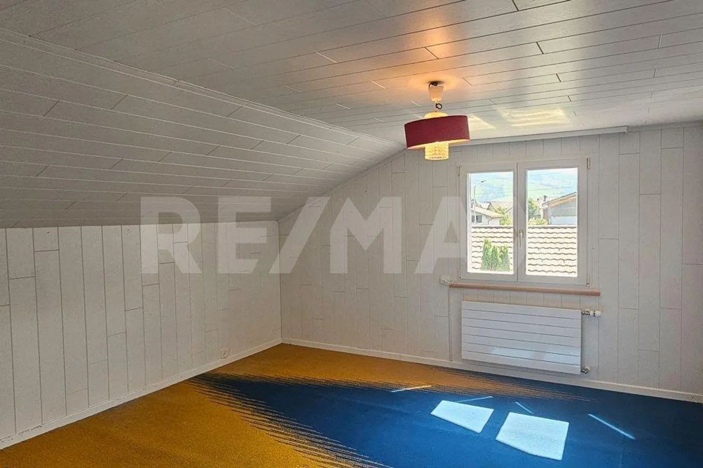 Welcome! Charming Detached House with Conservatory and Construction... - Photo 8 of 13