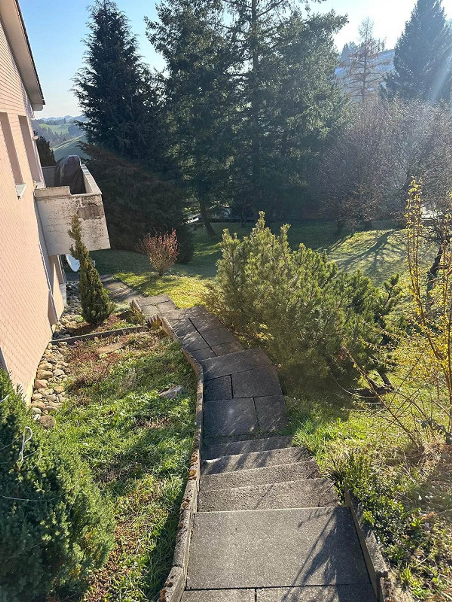 Appartement attrayant de 4 pièces avec vue imprenable - Photo 8 sur 9