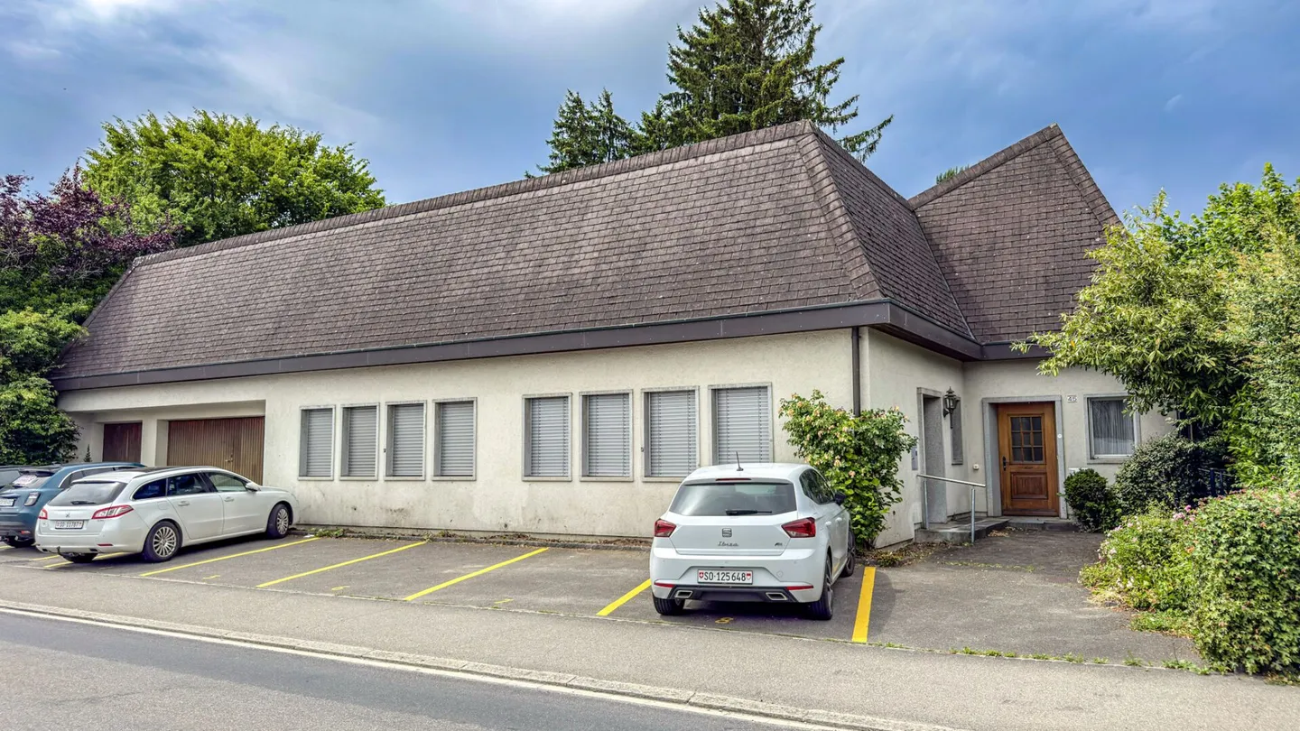 Geräumiges Familienhaus mit Büro - Foto 1 von 25